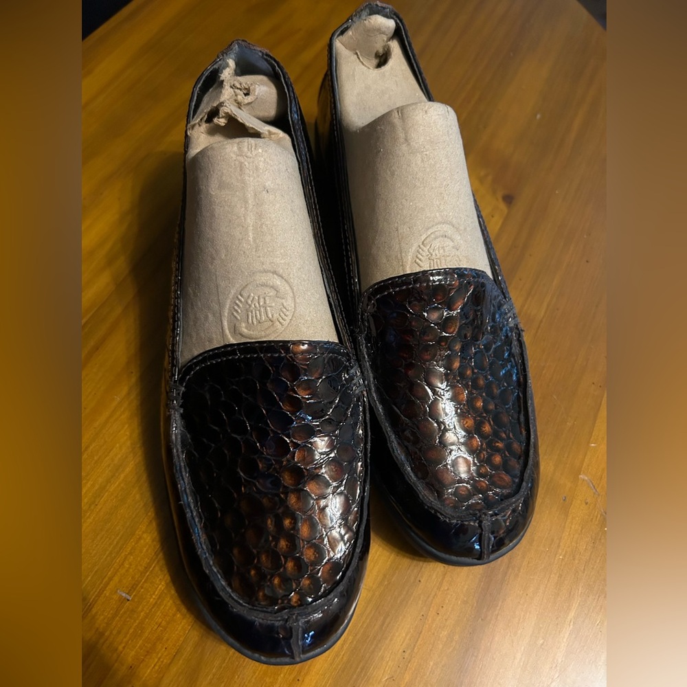 Flexx Studio Vavoom leather croc loafer Maroon color 8M